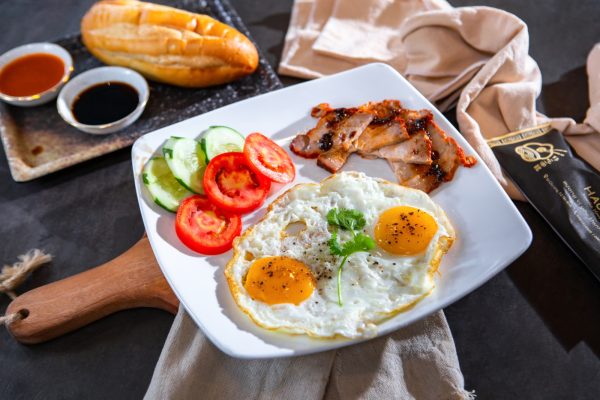 Bánh Mì Óp La Xá Xíu