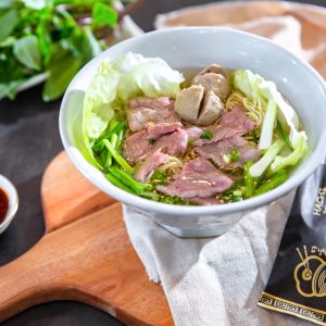 Mì Tái Bò Viên